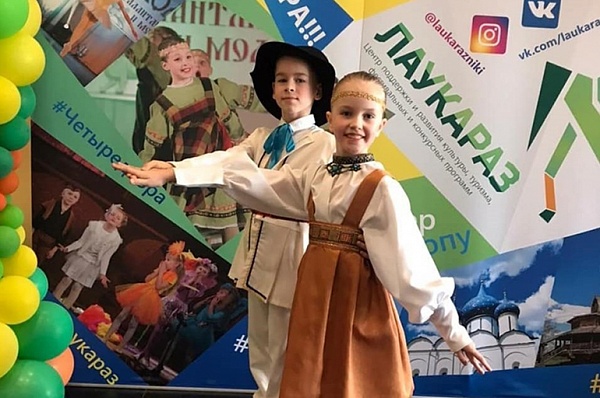 Школьница из Сосенского взяла четыре награды на фестивале детского творчества 